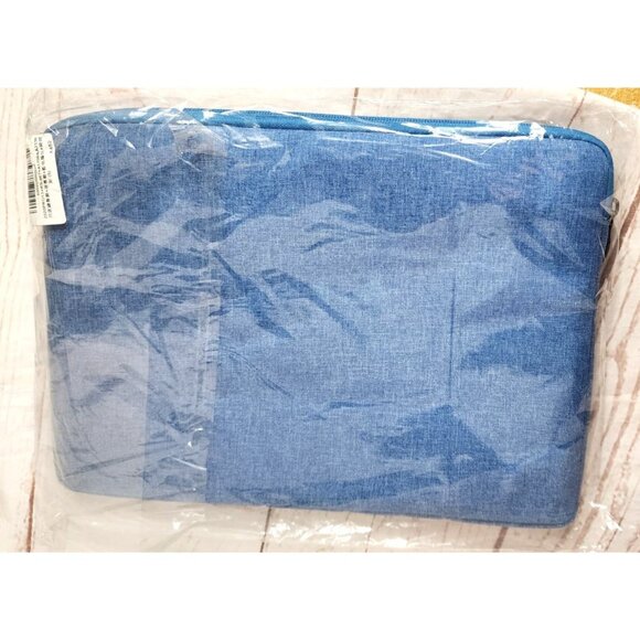 Blue Laptop Sleeve With Aqua Keyboard Cover, Screen Protector For MacBook Air - Picture 2 of 9